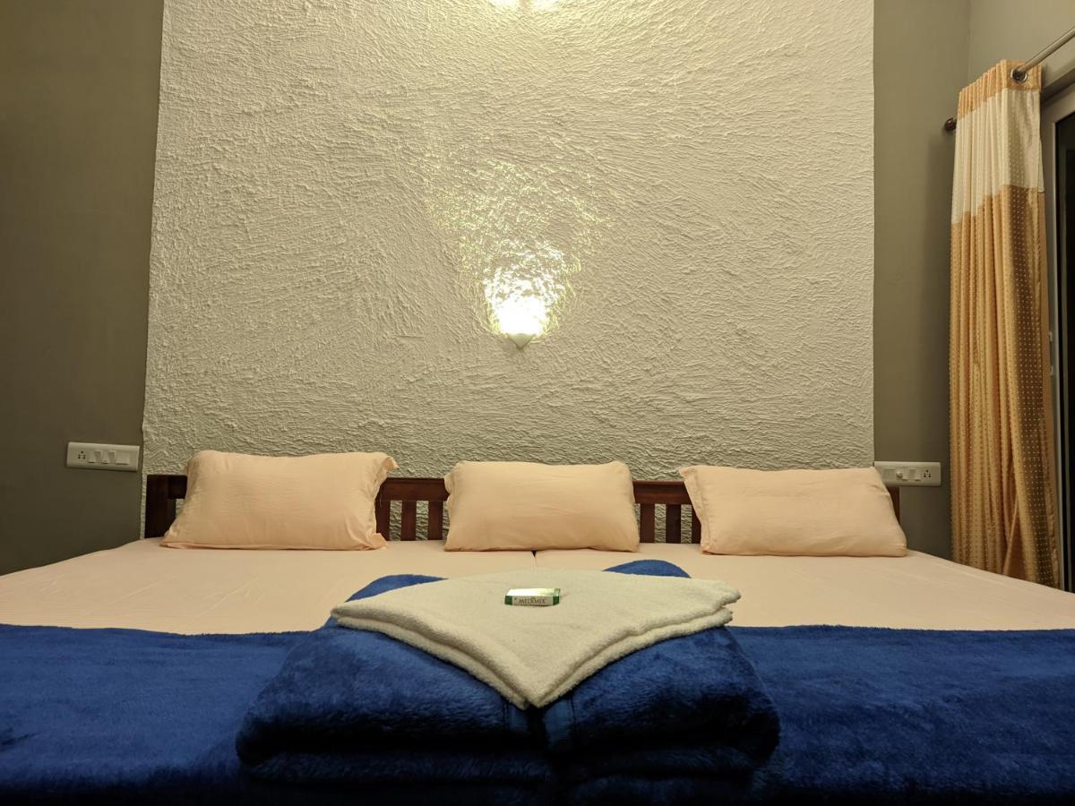 Riverbench Homestay Munnar, Anaviratty 外观 照片